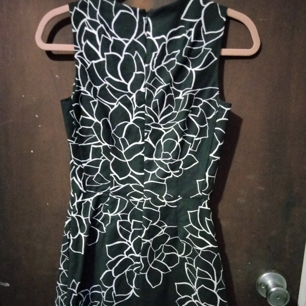 Set Of 2 Gap Dresses, Size 0 - image 6